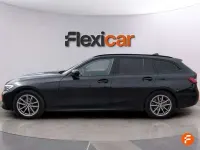 Usado BMW 318 150 CV (110 kW) 2022 Negro Familiar