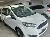 Usado Ford Tourneo Courier Sport 100 CV (73 kW) 2017 Blanco Monovolumen