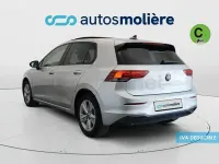 Usado VW Golf VIII Life 115 CV (84 kW) 2021 Gris / plata Berlina