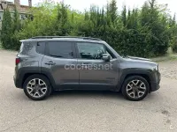 Usado Jeep Renegade Night Eagle 120 CV (88 kW) 2017 Gris / plata SUV