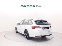 Usado Skoda Octavia SportLine 150 CV (110 kW) 2025 Blanco Familiar
