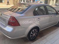Usado Chevrolet Aveo LS 94 CV (69 kW) 2008 Gris / plata Berlina