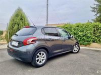 Usado Peugeot 208 Style 82 CV (60 kW) 2015 Gris / plata Utilitario