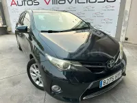 Usado Toyota Auris Active 90 CV (66 kW) 2014 Azul Berlina