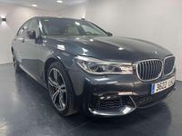 Usado BMW 750 M Sport 449 CV (330 kW) 2016 Gris Berlina