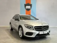 Usado Mercedes GLA180 122 CV (89 kW) 2019 Gris / plata SUV