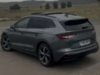 Usado Skoda Enyaq iV SportLine 150 kW (204 HP) 2023 Cinzento SUV