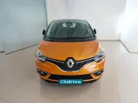 Usado Renault Scénic Zen 140 CV (102 kW) 2019 Amarillo Monovolumen