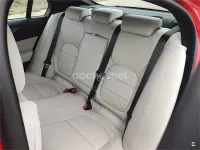 Usado Jaguar XE R-Dynamic 250 HP (183 kW) 2021 Vermelho Sedan