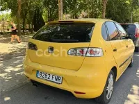 Usado Seat Ibiza Reference 100 CV (73 kW) 2007 Amarillo Utilitario