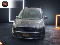 Usado Ford Tourneo Courier Ambiente 102 CV (75 kW) 2015 Gris Monovolumen