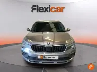 Usado Skoda Kamiq Selection 95 CV (69 kW) 2024 Gris SUV