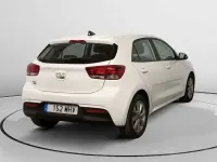 Usado Kia Rio 101 CV (74 kW) 2023 Blanco Utilitario