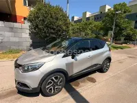 Usado Renault Captur Intens 90 CV (66 kW) 2015 Gris / plata SUV