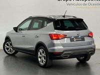 Usado Seat Arona FR 151 CV (111 kW) 2023 Plateado SUV
