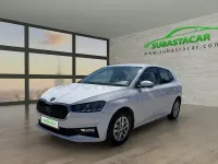 Usado Skoda Fabia 110 CV (80 kW) 2023 Blanco Utilitario