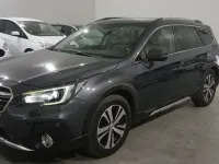 Usado Subaru Outback 175 CV (128 kW) 2020 Negro Familiar