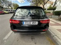 Usado Mercedes E220 194 CV (142 kW) 2017 Negro Familiar