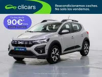 Usado Dacia Sandero Expression 101 CV (74 kW) 2023 Gris Utilitario