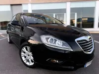Usado Lancia Delta Gold 105 CV (77 kW) 2013 Negro Utilitario