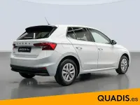 Usado Skoda Fabia Selection 116 CV (85 kW) 2025 Blanco Berlina