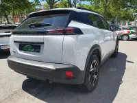 Usado Peugeot 2008 Allure 100 CV (73 kW) 2025 Blanco SUV