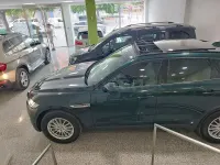 Usado Jaguar F-Pace Portfolio 180 CV (132 kW) 2016 Verde SUV