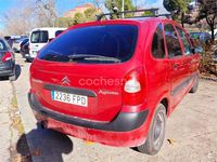 Usado Citroën Xsara Picasso Exclusive 92 CV (67 kW) 2007 Rojo Monovolumen