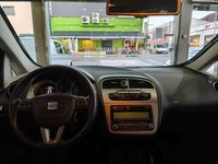 Usado Seat Altea XL Ecomotive 105 CV (77 kW) 2014 Gris Monovolumen