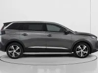 Usado Peugeot 5008 GT 130 CV (95 kW) 2023 Gris SUV
