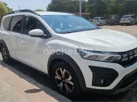 Usado Dacia Jogger Expression 100 CV (73 kW) 2023 Blanco Monovolumen