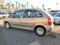 Usado Citroën Xsara Picasso Exclusive 117 CV (86 kW) 2003 Gris Monovolumen
