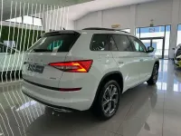 Usado Skoda Kodiaq SportLine 150 CV (110 kW) 2020 Blanco SUV