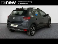 Usado Dacia Sandero Comfort 100 CV (73 kW) 2022 Gris Berlina