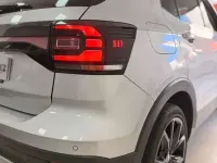 Usado VW T-Cross Sport 110 CV (80 kW) 2022 Plateado SUV
