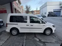 Usado VW Caddy 75 CV (55 kW) 2018 Blanco Monovolumen