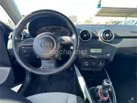 Usado Audi A1 Attraction 86 CV (63 kW) 2011 Negro Utilitario