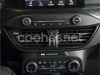 Usado Ford Focus ST-Line 125 CV (91 kW) 2019 Rojo Berlina