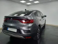 Käytetty Renault Arkana Evolution 147 HP (108 kW) 2022 Harmaa Katumaasturi