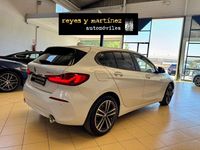 Usado BMW 118 Comfort Edition 150 CV (110 kW) 2022 Blanco Utilitario