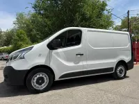 Usado Renault Trafic 120 CV (88 kW) 2021 Blanco Monovolumen