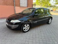 Usado Renault Mégane II Dynamique 105 CV (77 kW) 2007 Negro Berlina