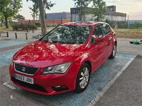 Usado Seat Leon ST Style 110 CV (80 kW) 2014 Rojo Familiar