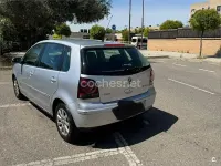 Usado VW Polo Sportline 100 CV (73 kW) 2006 Gris / plata Utilitario