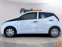 Usado Toyota Aygo X-play 72 CV (52 kW) 2022 Blanco Utilitario