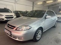 Usado Chevrolet Lacetti CDX 122 CV (89 kW) 2004 Gris / plata Berlina