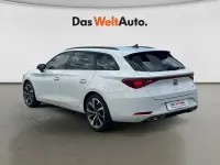 Usado Seat Leon FR 150 CV (110 kW) 2025 Blanco Familiar
