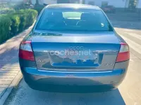 Usado Audi A4 130 CV (95 kW) 2004 Gris / plata Berlina