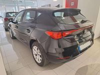 Usado Seat Leon Style 110 CV (80 kW) 2024 Negro Utilitario
