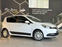Usado Renault Scénic Bose Edition 130 CV (95 kW) 2014 Blanco Monovolumen